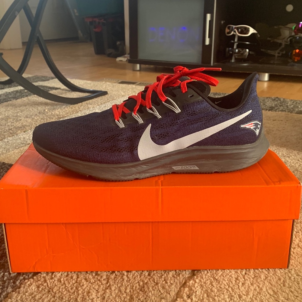 Nike air zoom Pegasus 36 patriots mens shoes 9.5